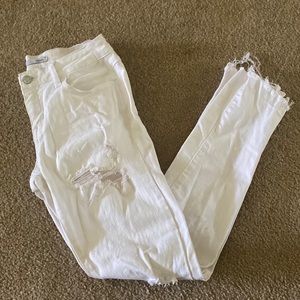 White skinny jeans